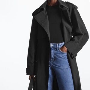 COS CONVERTIBLE NYLON TRENCH COAt